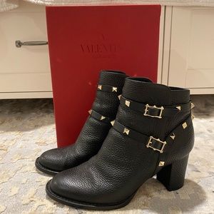 Black Valentino booties. Size 7.5 US worn very few times